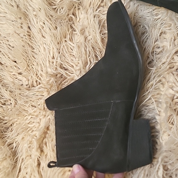 STEVE MADDEN booties - Picture 5 of 5